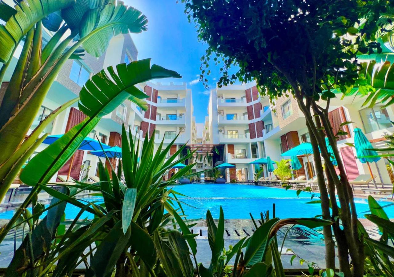 Sanctuary Sunlit Hurghada Haven With 4 Pools, Rooftop Sunsets & Gourmet Bites Steps Away Exterior foto
